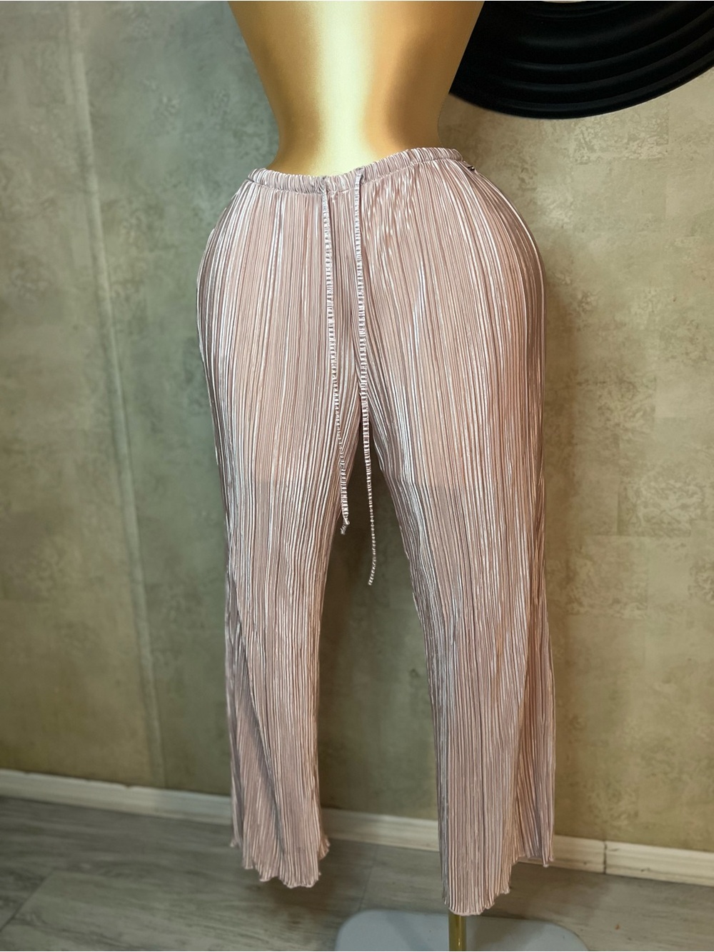 Danskin Pleated Wide-Leg Pants in Dusty Pink